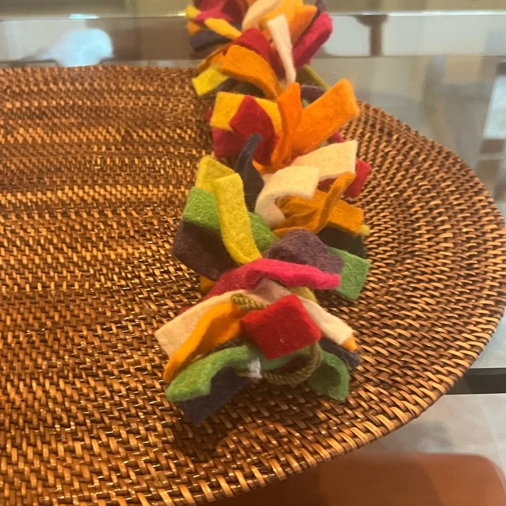 Vibrant Wool Garland Sustainable Minimal Holiday Decore $225 Retail Rare